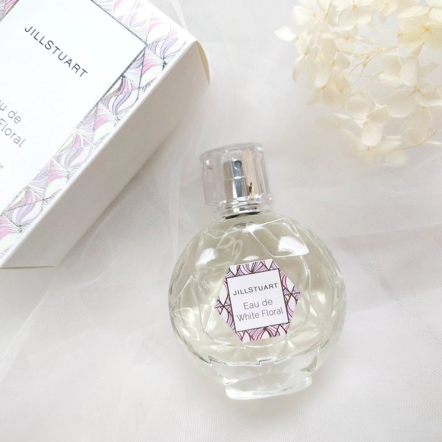 ジルスチュアート オード ホワイトフローラル/JILL STUART/香水(レディース)を使ったクチコミ(3枚目)