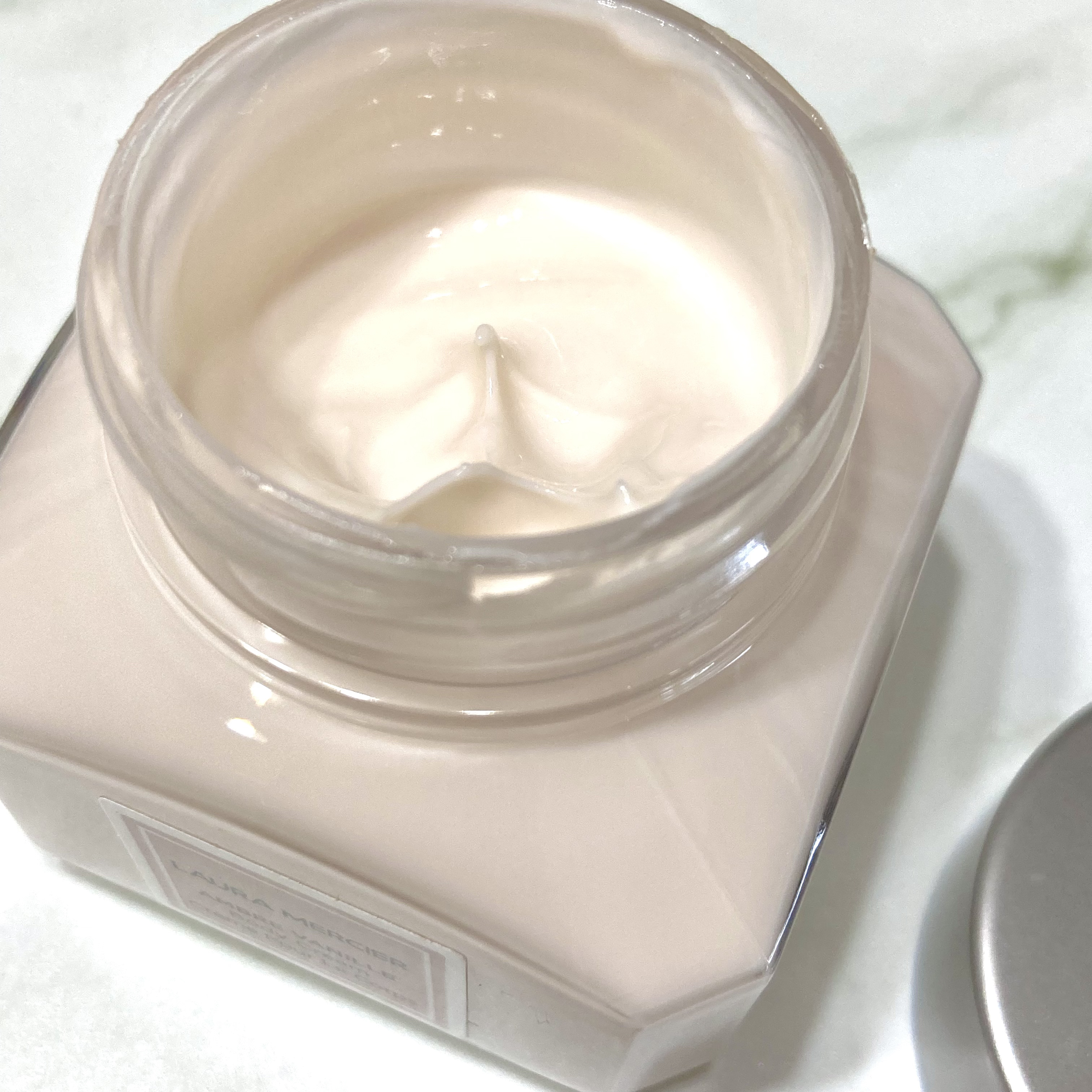 MINI AMBER VANILLA INDULGING SET/ローラ メルシエ/その他キットセットを使ったクチコミ（3枚目）