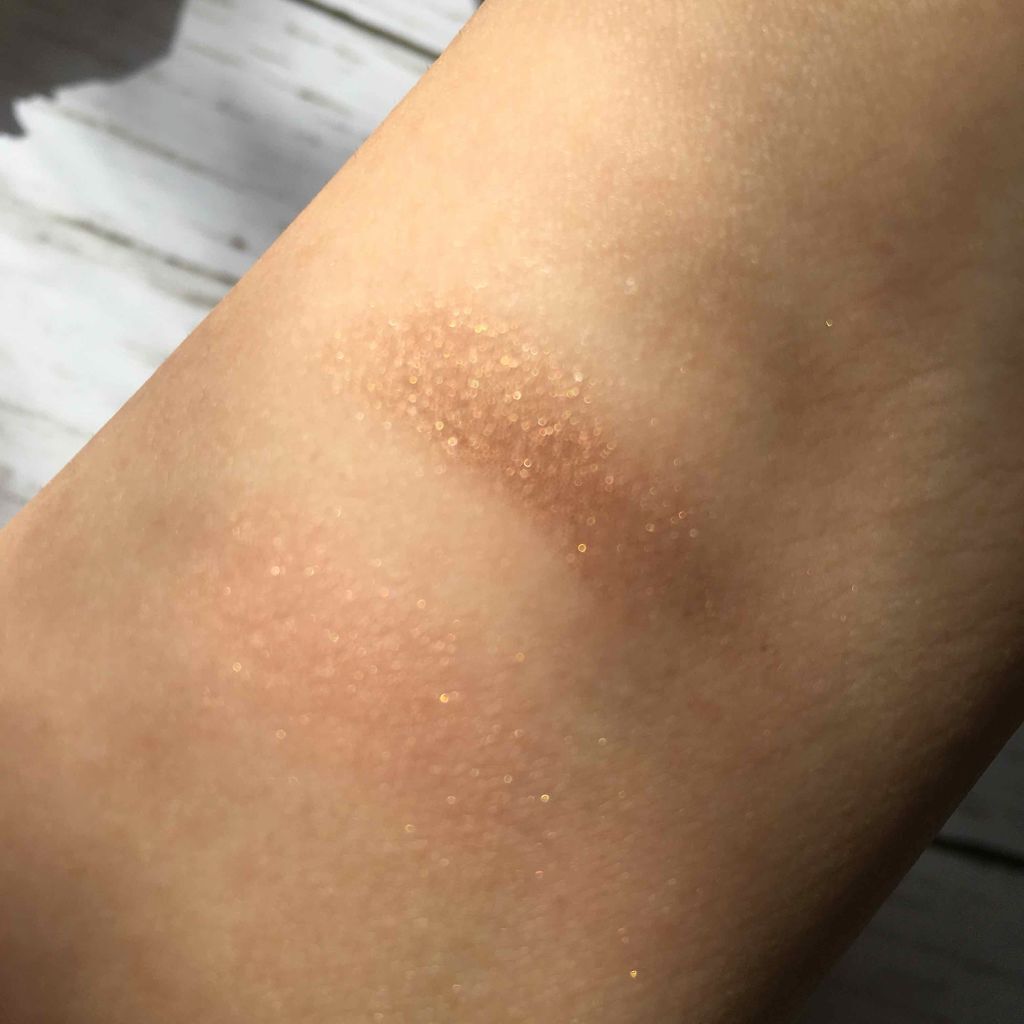 スモール アイシャドウ テンプティング/M・A・C/単色アイシャドウを使ったクチコミ（2枚目）