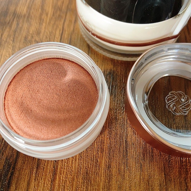 アイグロウジェム スキンシャドウ/DECORTÉ/ジェル・クリームアイシャドウを使ったクチコミ(2枚目)