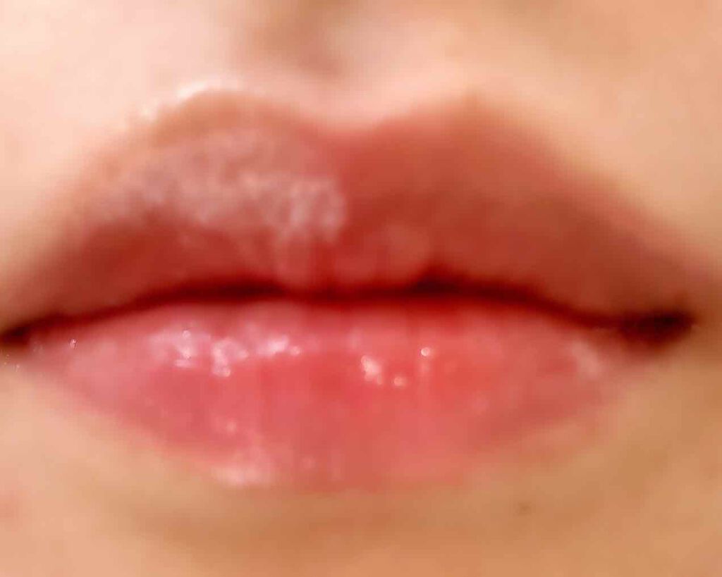 ラスティンググロスリップ/CEZANNE/口紅を使ったクチコミ（1枚目）