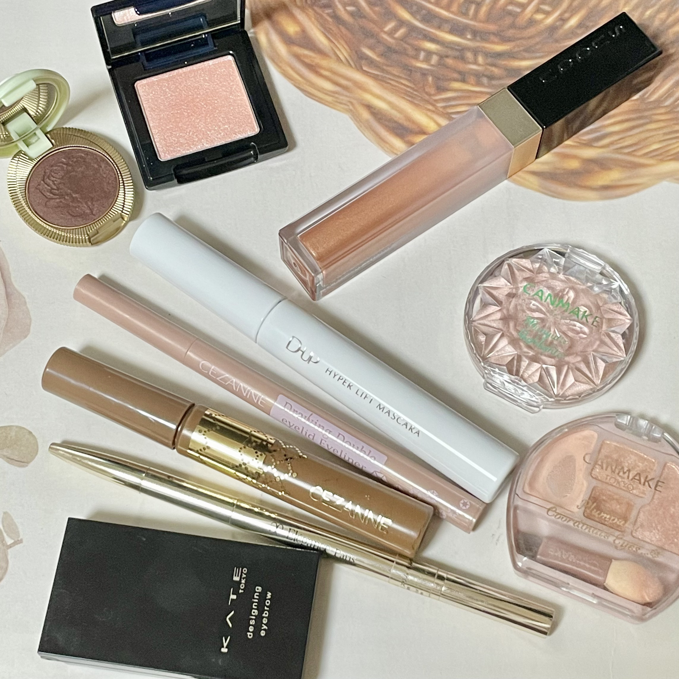 アイカラー 01/レ・メルヴェイユーズ ラデュレ/単色アイシャドウを使ったクチコミ（1枚目）