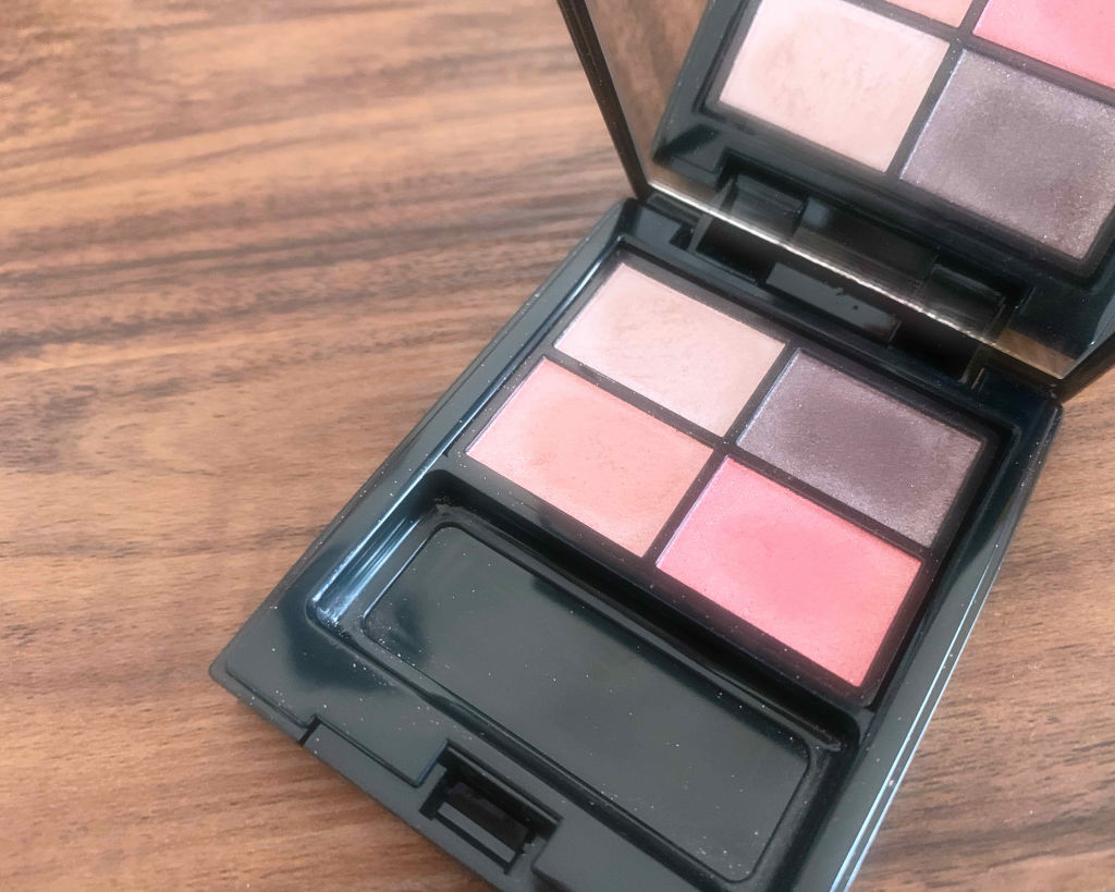 ミネラルクラッシィシャドー/エトヴォス/アイシャドウパレットを使ったクチコミ（2枚目）