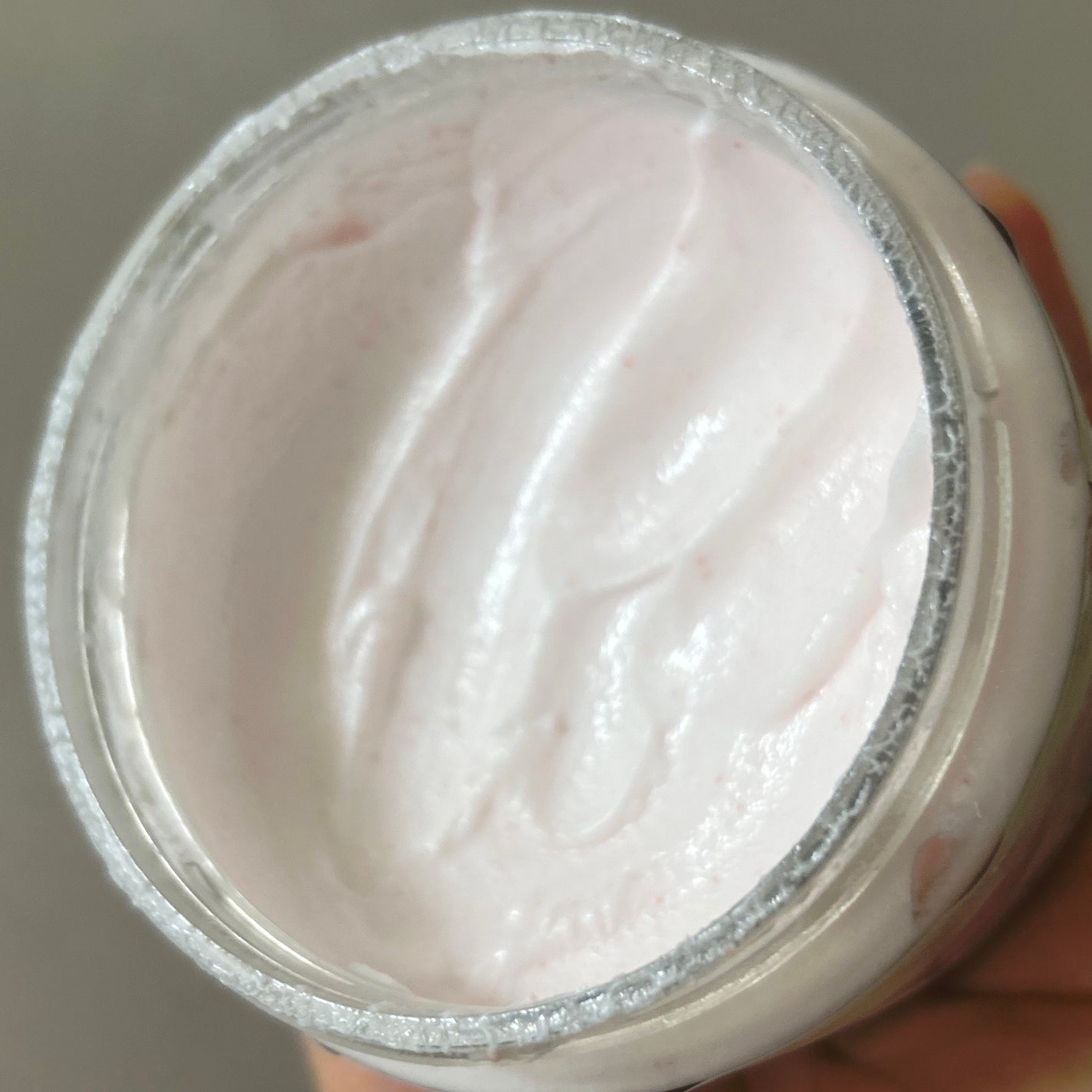 ダヴ ふわとろ クリーミースクラブ サクラ&ムスク/ダヴ/ボディスクラブを使ったクチコミ(2枚目)