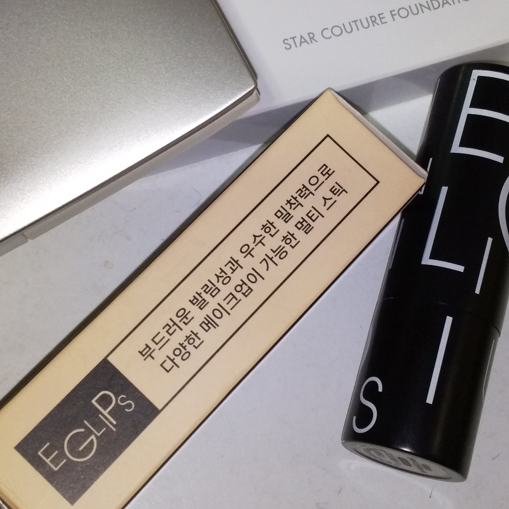 スタークチュールファンデーション/ホワイトディアマンテ/パウダーファンデーションを使ったクチコミ（2枚目）