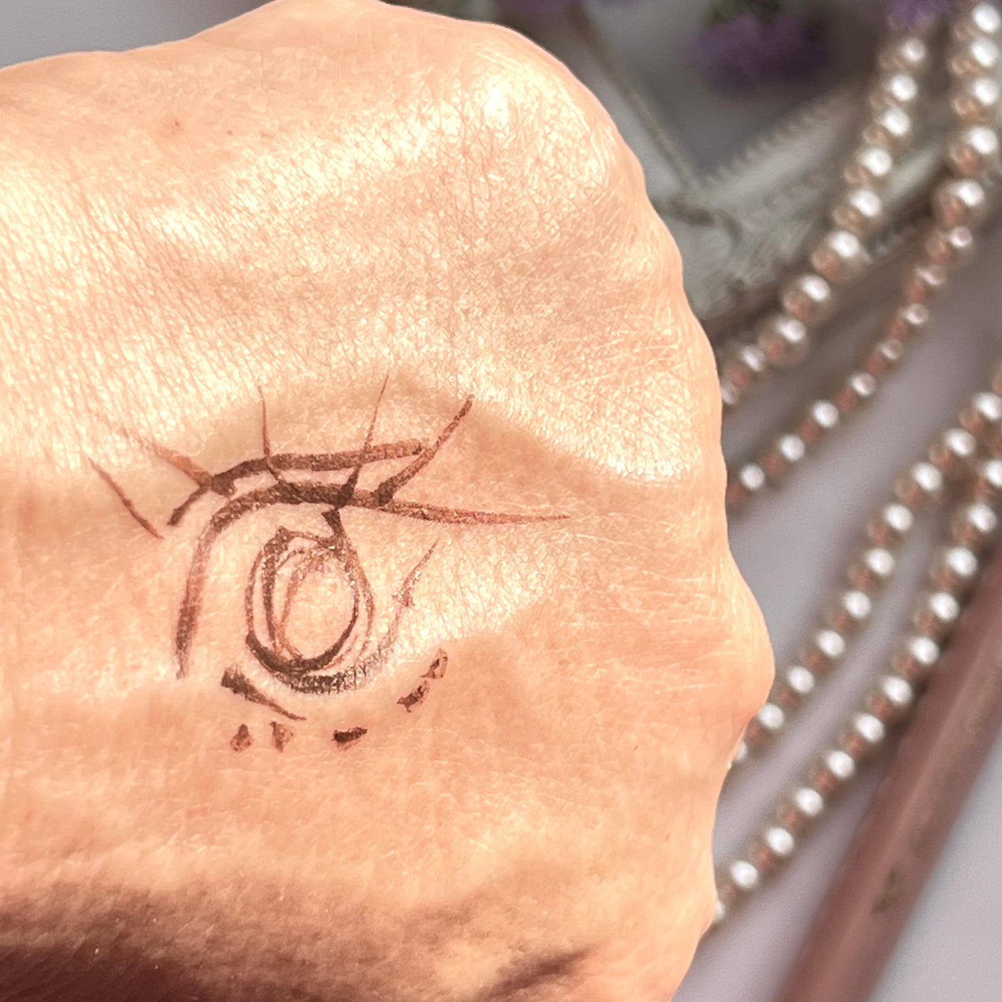 ミスクレオ on LIPS 「セブンイレブンで購入したこちらのパラドゥリキッドアイライナーe..」(7枚目)