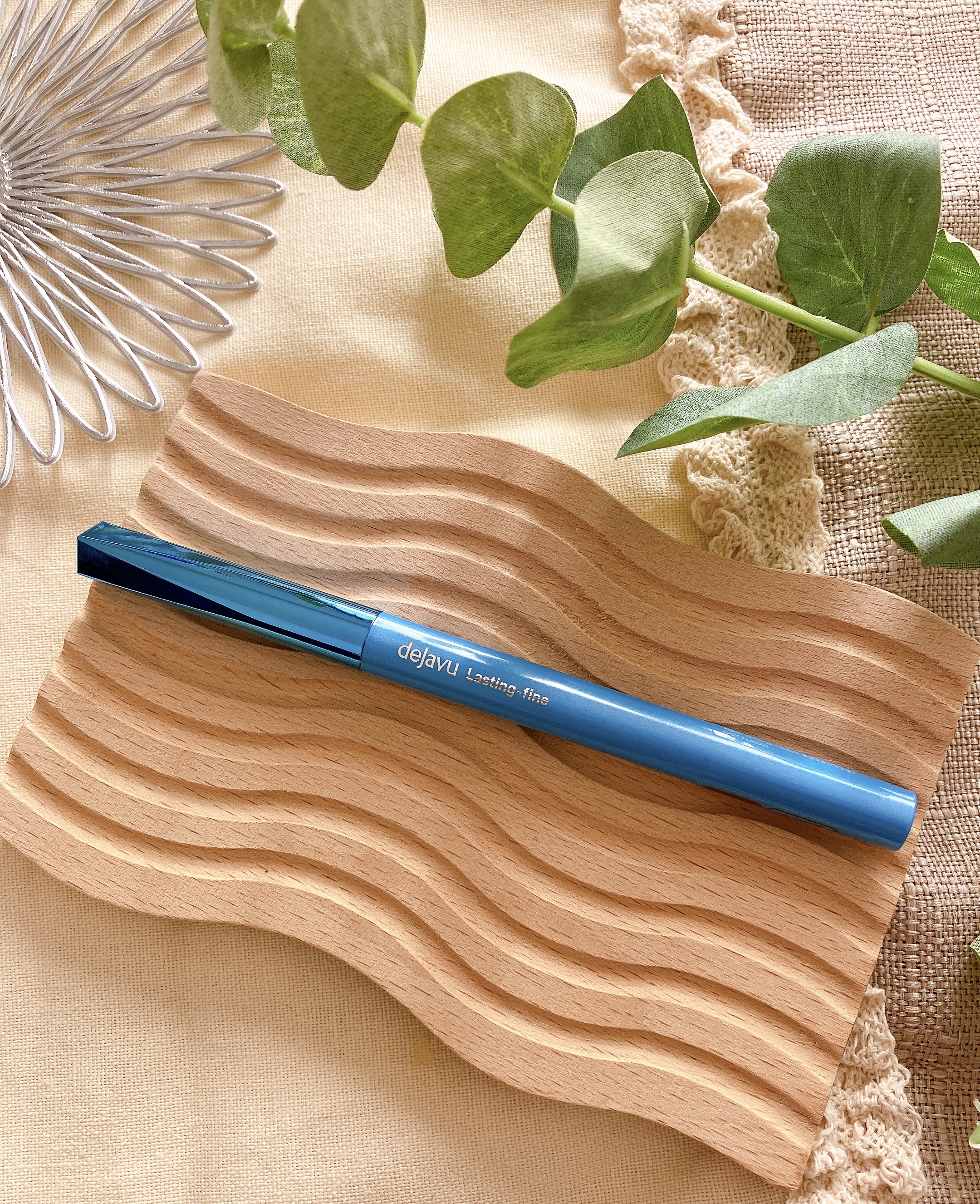 「密着アイライナー」極細クリームペンシル/デジャヴュ/ペンシルアイライナーを使ったクチコミ（2枚目）