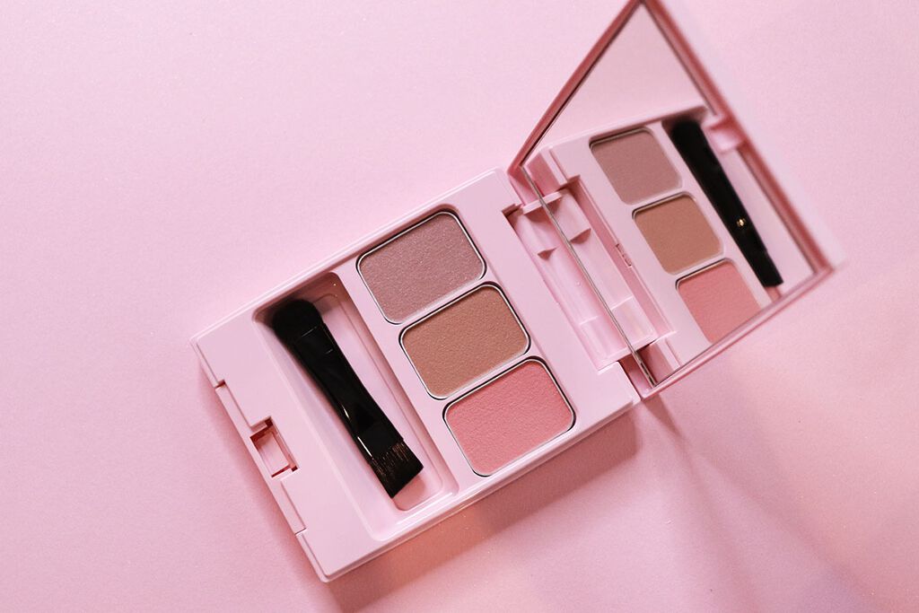  フーミー アイブロウパウダー  r.b ロゼブラウン/WHOMEE/パウダーアイブロウを使ったクチコミ（3枚目）