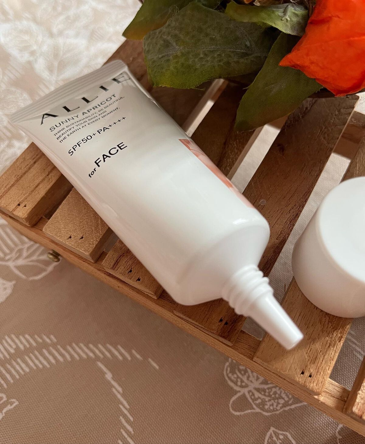 cherry on LIPS 「アリィークロノビューティカラーチューニングUV0202 SUN..」(3枚目)