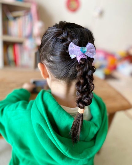 Yuki on LIPS 「4歳娘のヘアアレンジ♡三つ編みとポニーテールアレンジです👧🏻✨..」(4枚目)