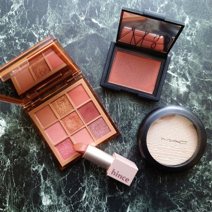 NUDE obsessions /Huda Beauty/アイシャドウパレットを使ったクチコミ(3枚目)