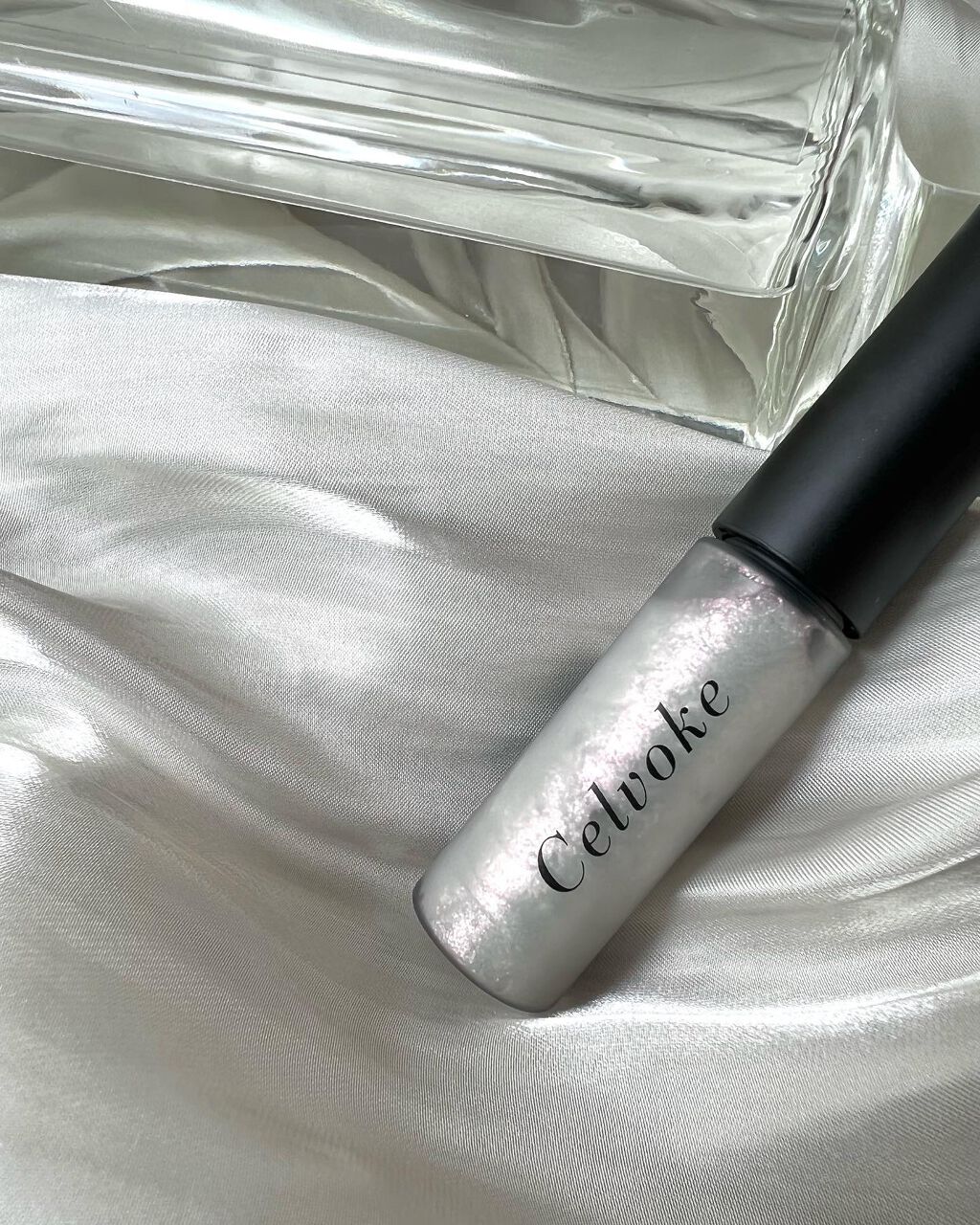 インフィニトリ― グリマーリキッド/Celvoke/リキッドアイシャドウを使ったクチコミ(2枚目)