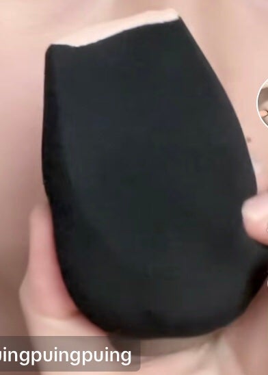 コスメオタ フォロバ on LIPS 「────────────探してます!!上の画像のようにスパチュ..」(1枚目)