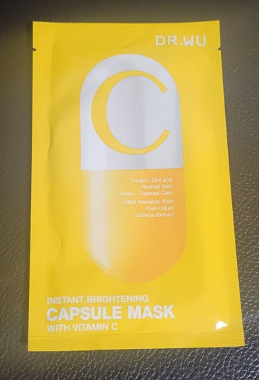 DR.WU カプセルマスク ブライトニング Vit C＜フェイスマスク＞のクチコミ「
最近話題のDR.WUのフェイスマスクを
使ってみました👍
開封してみると3層になっていて､
.....」（1枚目）