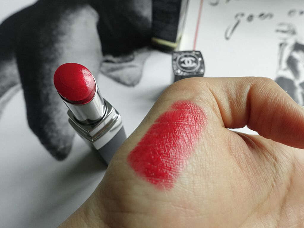 ルージュ ココ ブルーム  140 アライヴ/CHANEL/口紅を使ったクチコミ（2枚目）