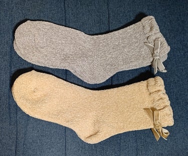 今履いている、寝る時の靴下が草臥れてきたので新しく買ってきました🧦
リボンが可愛い靴下です(*^^*)

残念ながら滑り止めは付いていませんでしたが、気を付ければ大丈夫かな？

CICA配合で、やわらか