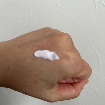 コエンリッチ ザ プレミアム ライトアップ モイストガード ハンドクリーム/コエンリッチQ10/ハンドクリームを使ったクチコミ(4枚目)