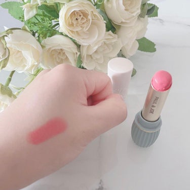  ✻うさぎさん✻ on LIPS 「ポール&ジョーのリップスティックレフィルは36色あり各￥2,2..」（2枚目）