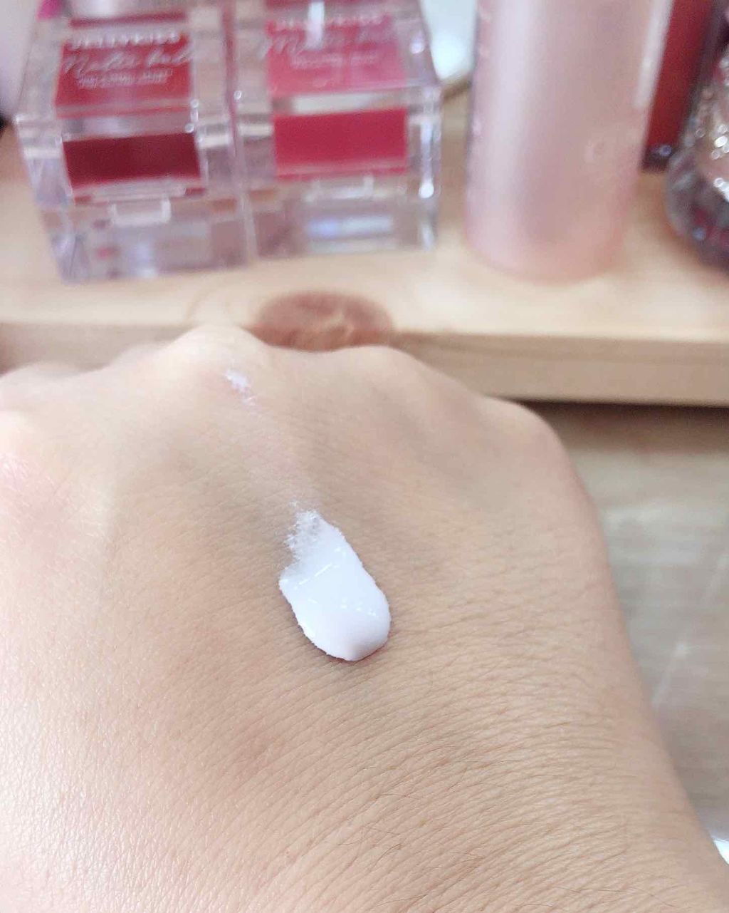 スキンアクア トーンアップUVエッセンス/スキンアクア/日焼け止めクリームを使ったクチコミ(2枚目)