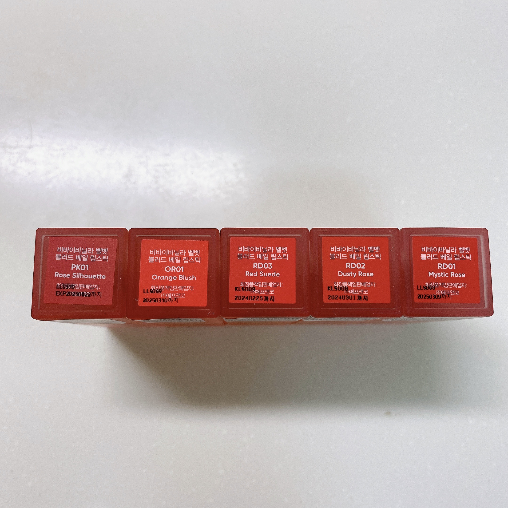 ベルベット ブラッド ベールリップスティック/BANILA CO/口紅を使ったクチコミ（3枚目）