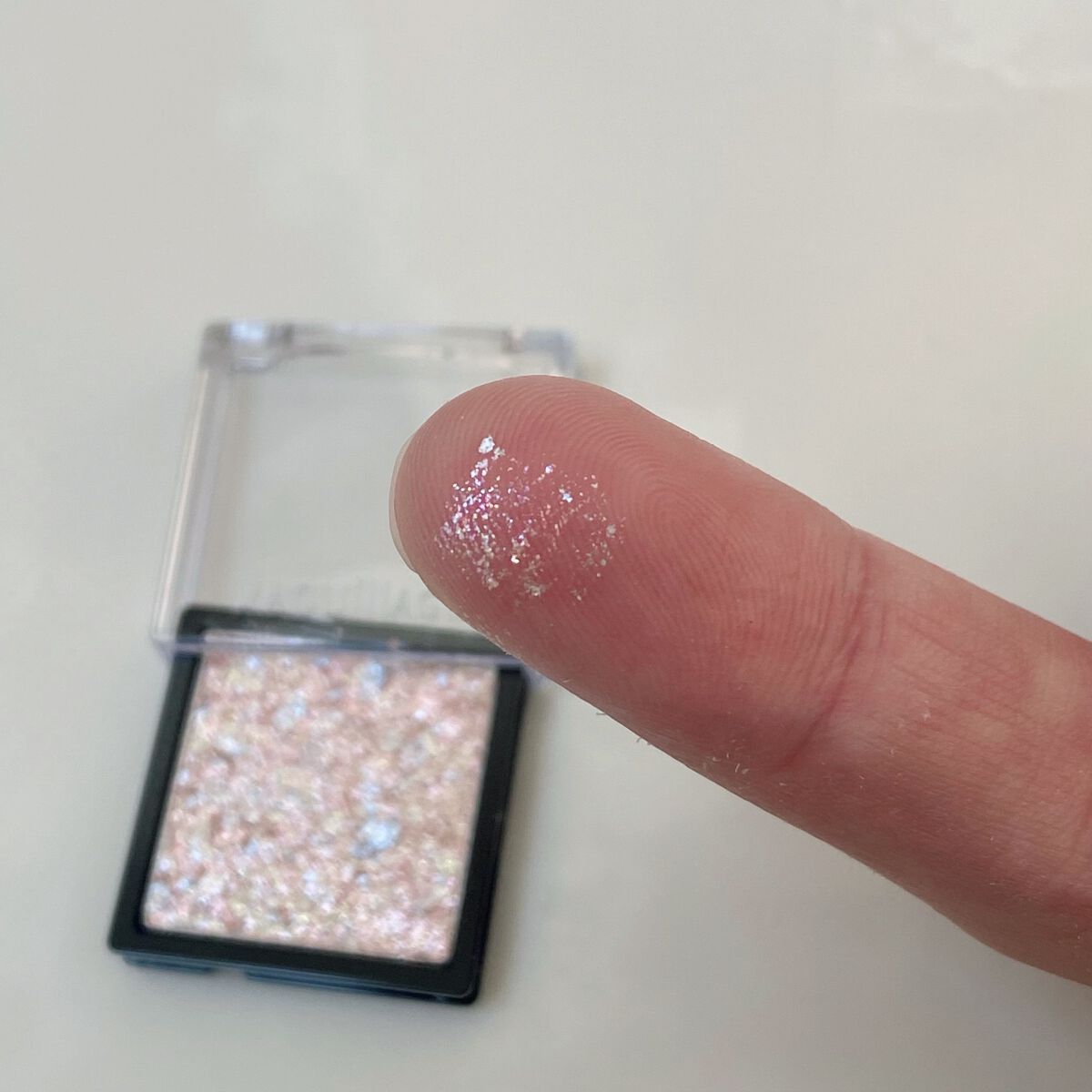 ドラマティックアイカラー (パウダー)/(クリーム) SV854 ダンシングスノーシュガー/マキアージュ/アイシャドウパレットを使ったクチコミ（2枚目）