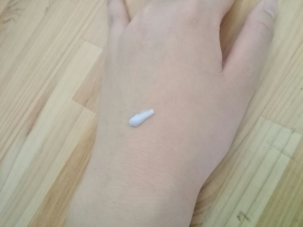 COLOR CONTROL 日焼け止めジェルL D/DAISO/日焼け止めジェルを使ったクチコミ（2枚目）