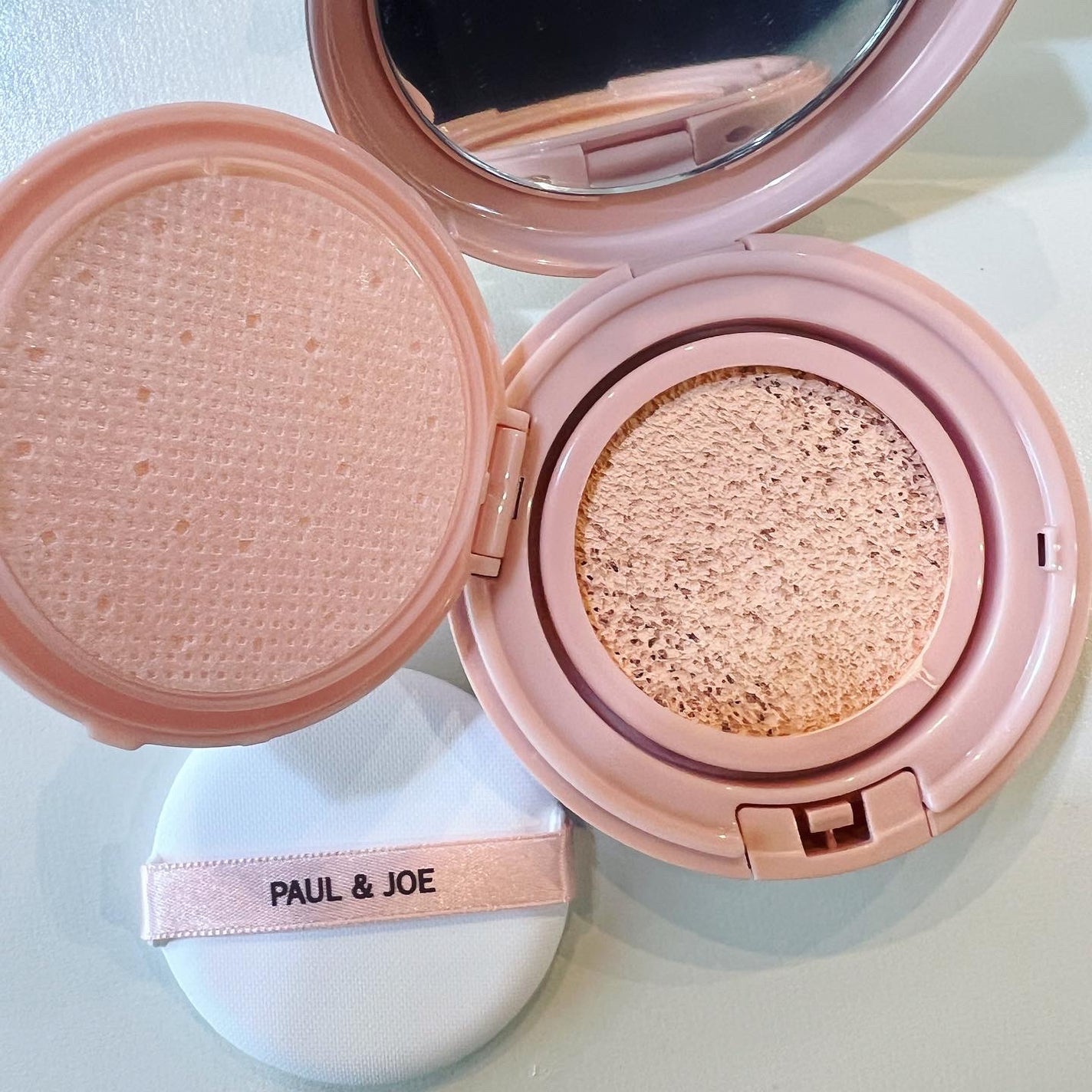 シースルー ヴェール コンパクト/PAUL & JOE BEAUTE/ファンデーションを使ったクチコミ(5枚目)