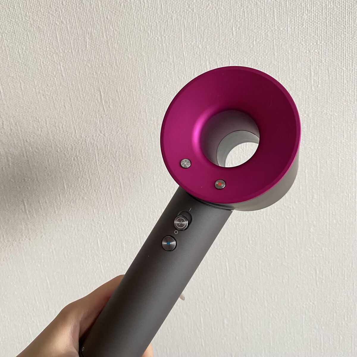 Dyson Supersonic Ionicヘアドライヤー アイアン/フューシャ/dyson/ドライヤーを使ったクチコミ（1枚目）