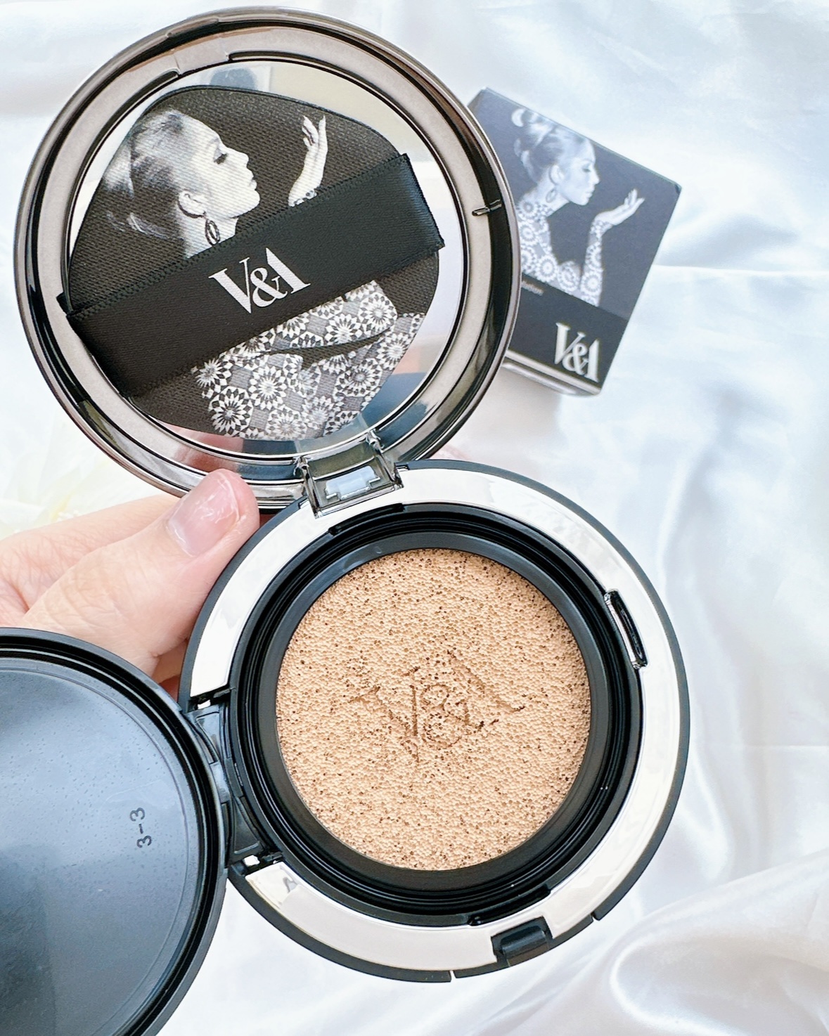 ロングウェアクッションファンデーション/V&Aビューティー/クッションファンデーションを使ったクチコミ（2枚目）