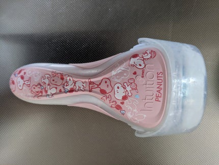 イントゥイション しっとり肌 ホルダー (刃付き+替刃1コ)/イントゥイション/シェーバーを使ったクチコミ(1枚目)