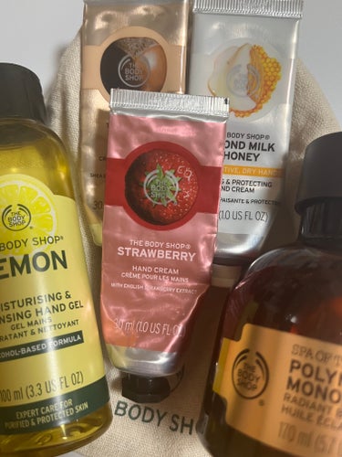 THE BODY SHOPハンドクリーム

私の宝物

とってもいい匂い

#THE BODY SHOP
#ハンドクリーム シアの画像 その0