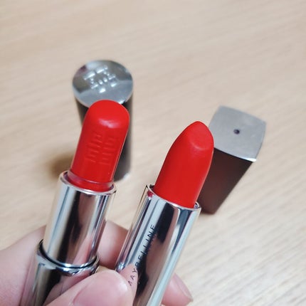 亜美 on LIPS 「ふとメイク道具を見てると似てるような色のリップを見つけたので比..」(4枚目)