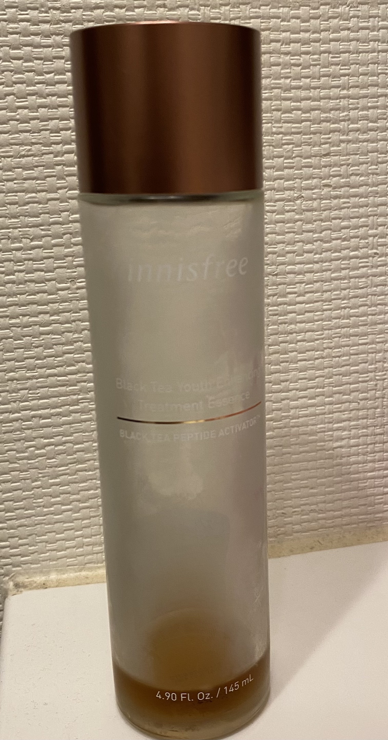 ブラックティー　ユース　トリートメント　エッセンス 本体145ml（旧）/innisfree/美容液を使ったクチコミ（1枚目）