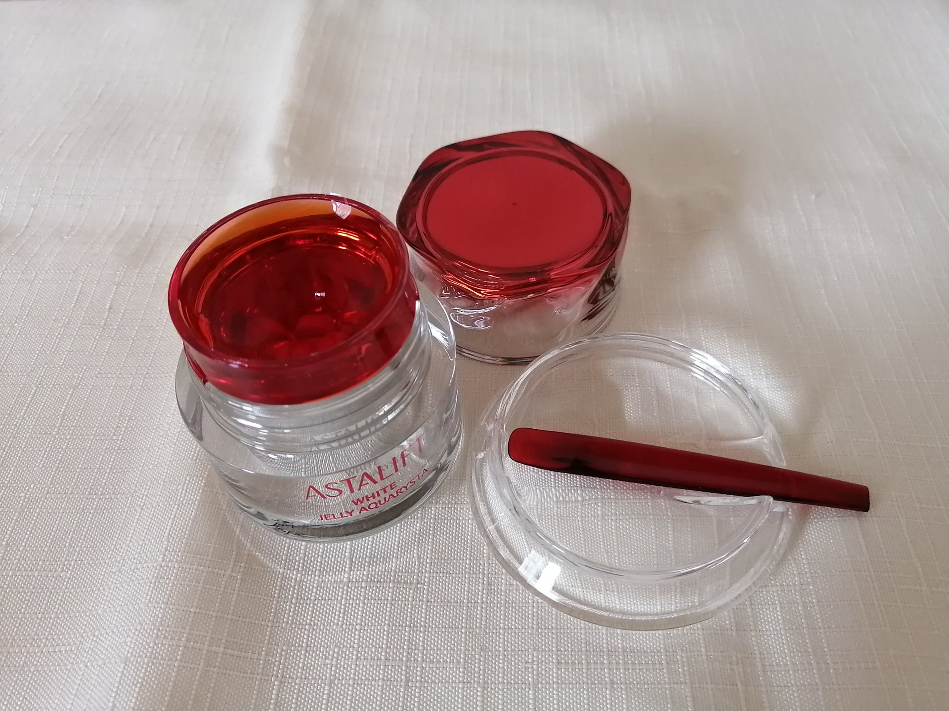 アスタリフト ホワイト ジェリー アクアリスタ/アスタリフト/美容液を使ったクチコミ（2枚目）