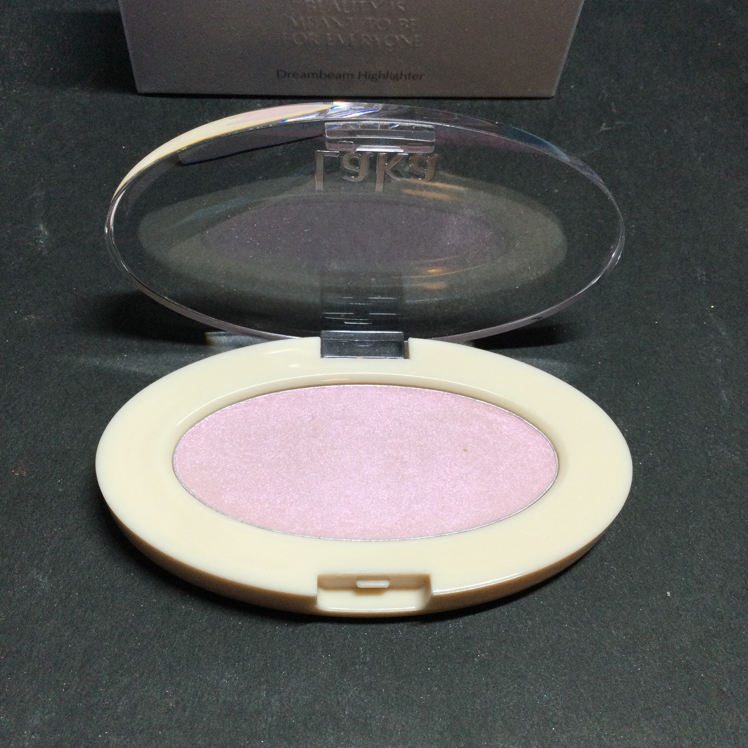 ドリームビームハイライター/Laka/パウダーハイライトを使ったクチコミ（2枚目）