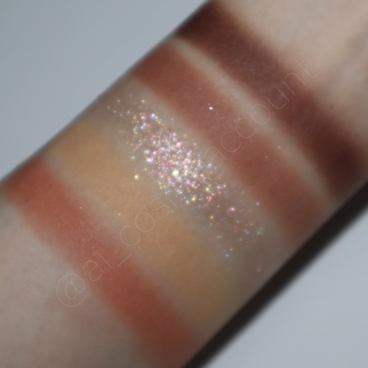 ニューデップスアイシャドウパレット/hince/アイシャドウパレットを使ったクチコミ(5枚目)