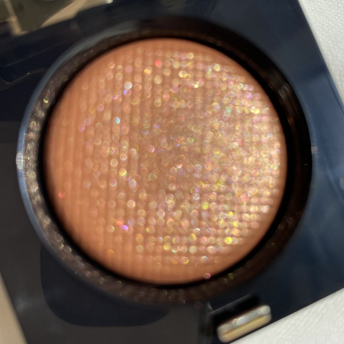 リュクスアイシャドウ 01 ヒートレイ(リッチ メタル)/BOBBI BROWN/単色アイシャドウを使ったクチコミ（3枚目）