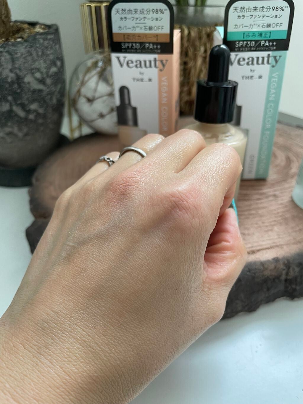 ヴィーガン カラーファンデーション/Veauty by THE_B/リキッドファンデーションを使ったクチコミ(5枚目)