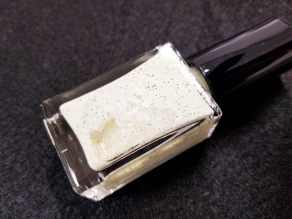 エレガンス ラズル エナメルラッカー 16 Vanilla beans/エレガンス ラズル /マニキュアを使ったクチコミ（2枚目）