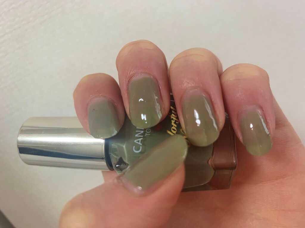 カラフルネイルズ/キャンメイク/マニキュアを使ったクチコミ(4枚目)