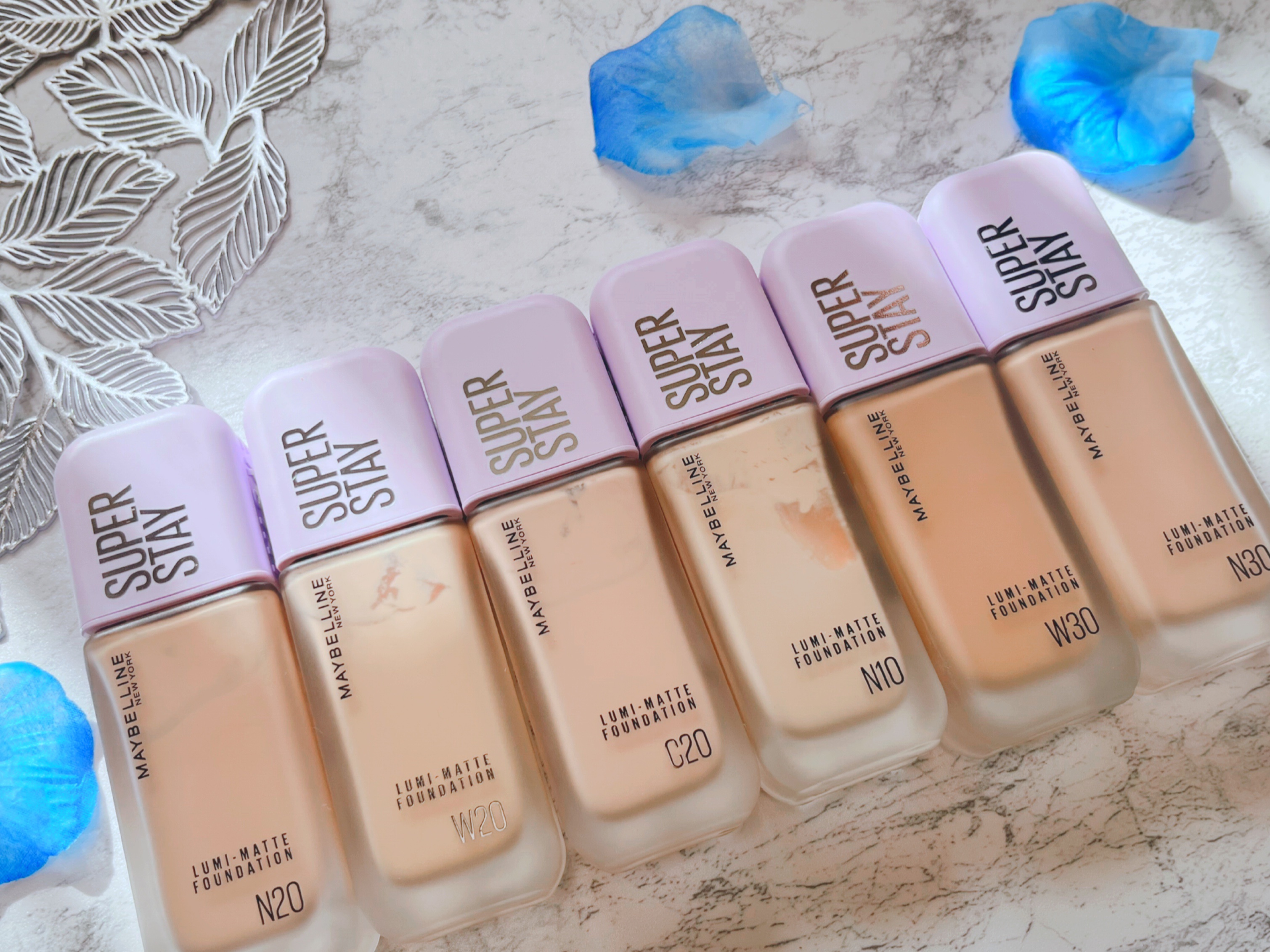 💡ポイント
︎︎︎︎☑︎超うす膜なのに長時間* 崩れにくい
    *メイベリン調べ。個人差あり
︎︎︎︎☑︎重ね塗りでカバー力も調整可能。毛穴レス*で透明感*のある肌へ
    *メイクアップ効果による
︎︎︎︎☑︎伸びが良いので半プッ