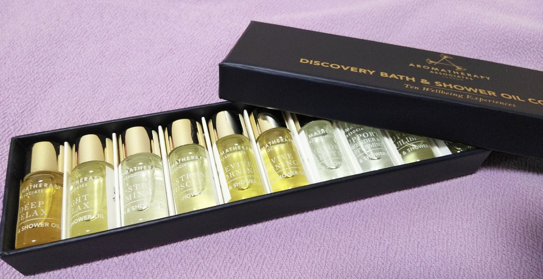 ミニチュア バスオイルコレクション N/アロマセラピーアソシエイツ/保湿系入浴剤を使ったクチコミ（1枚目）