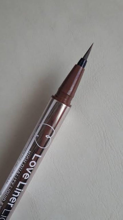 リキッドアイライナーR4/ラブ・ライナー/リキッドアイライナーを使ったクチコミ(1枚目)