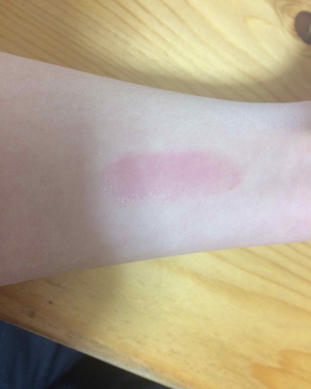 モイストピュアカラーリップ/ニベア/リップクリームを使ったクチコミ(3枚目)