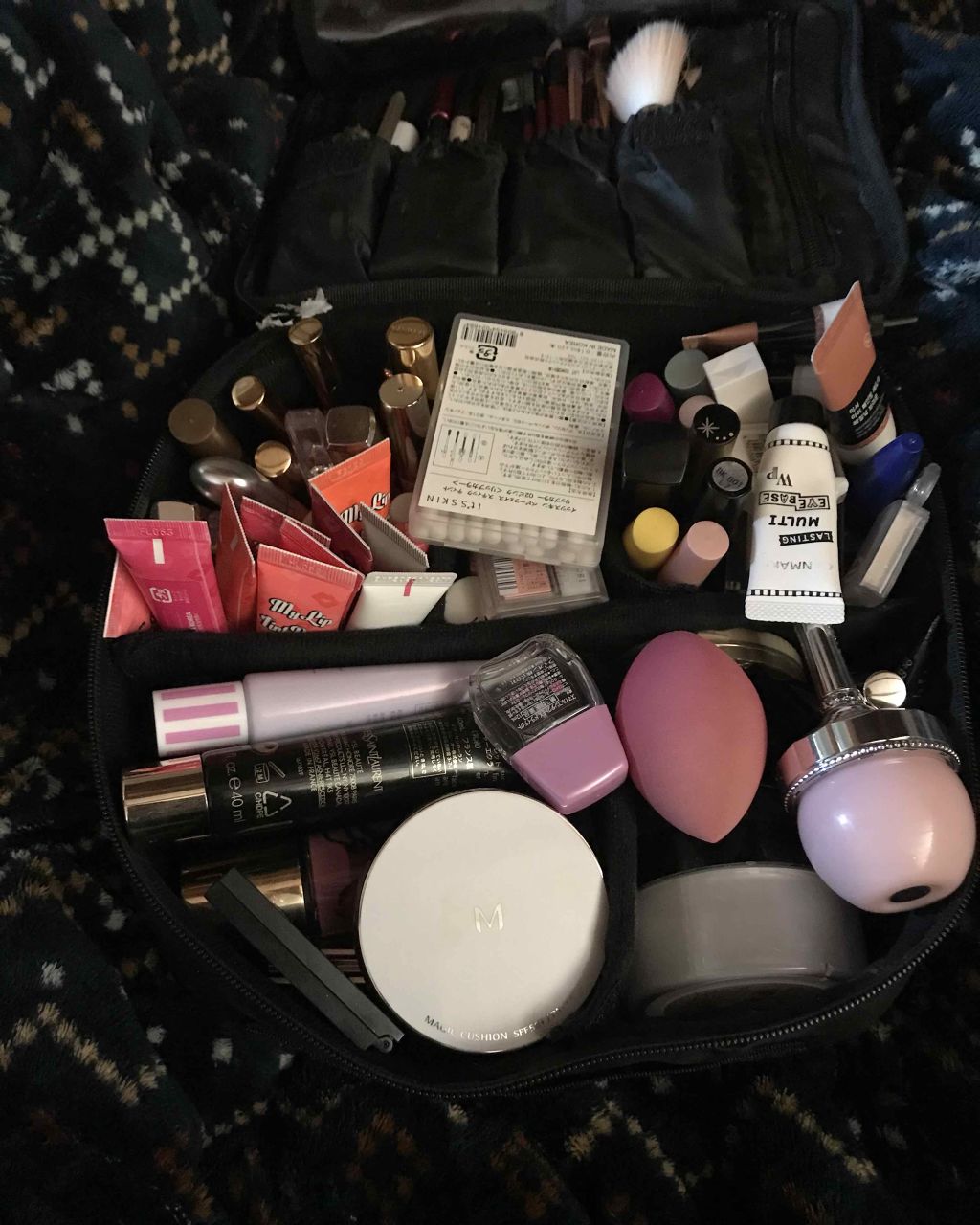 ゆっきー on LIPS 「#コスメ収納#私のポーチ最後!!マスカラとリップ!!これは!こ..」(3枚目)