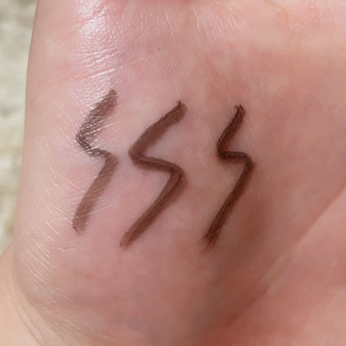 リキッドアイライナーR4/ラブ・ライナー/リキッドアイライナーを使ったクチコミ(2枚目)