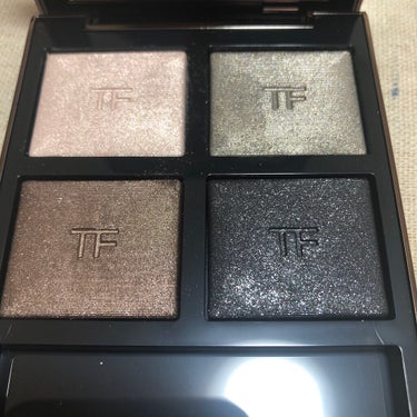 アイ カラー クォード/TOM FORD BEAUTY/アイシャドウパレットを使ったクチコミ（3枚目）