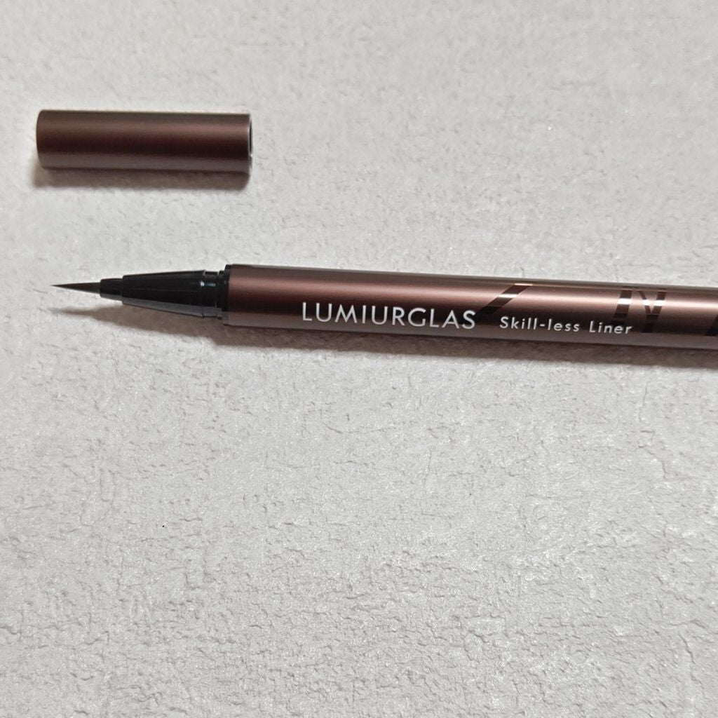 スキルレスライナー/LUMIURGLAS/リキッドアイライナーを使ったクチコミ(1枚目)
