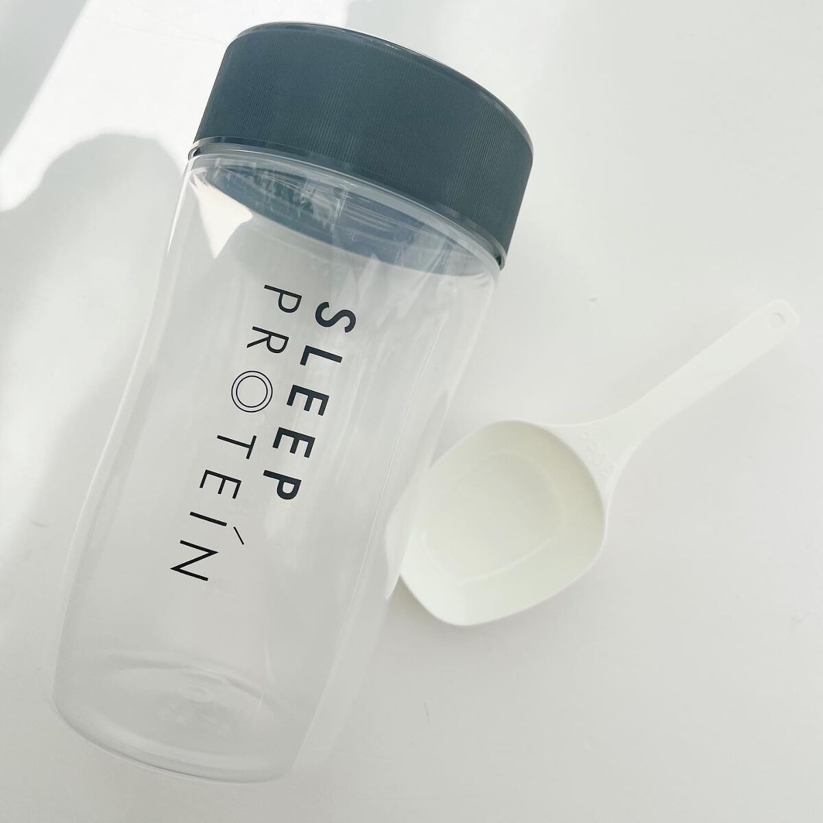 Sleepプロテイン Sleepプロテイン -Deep-のクチコミ「.
.
▶︎SLEEP PROTEIN
　DEEP

この1杯で“栄養補給”と“睡眠”を
フル.....」（3枚目）