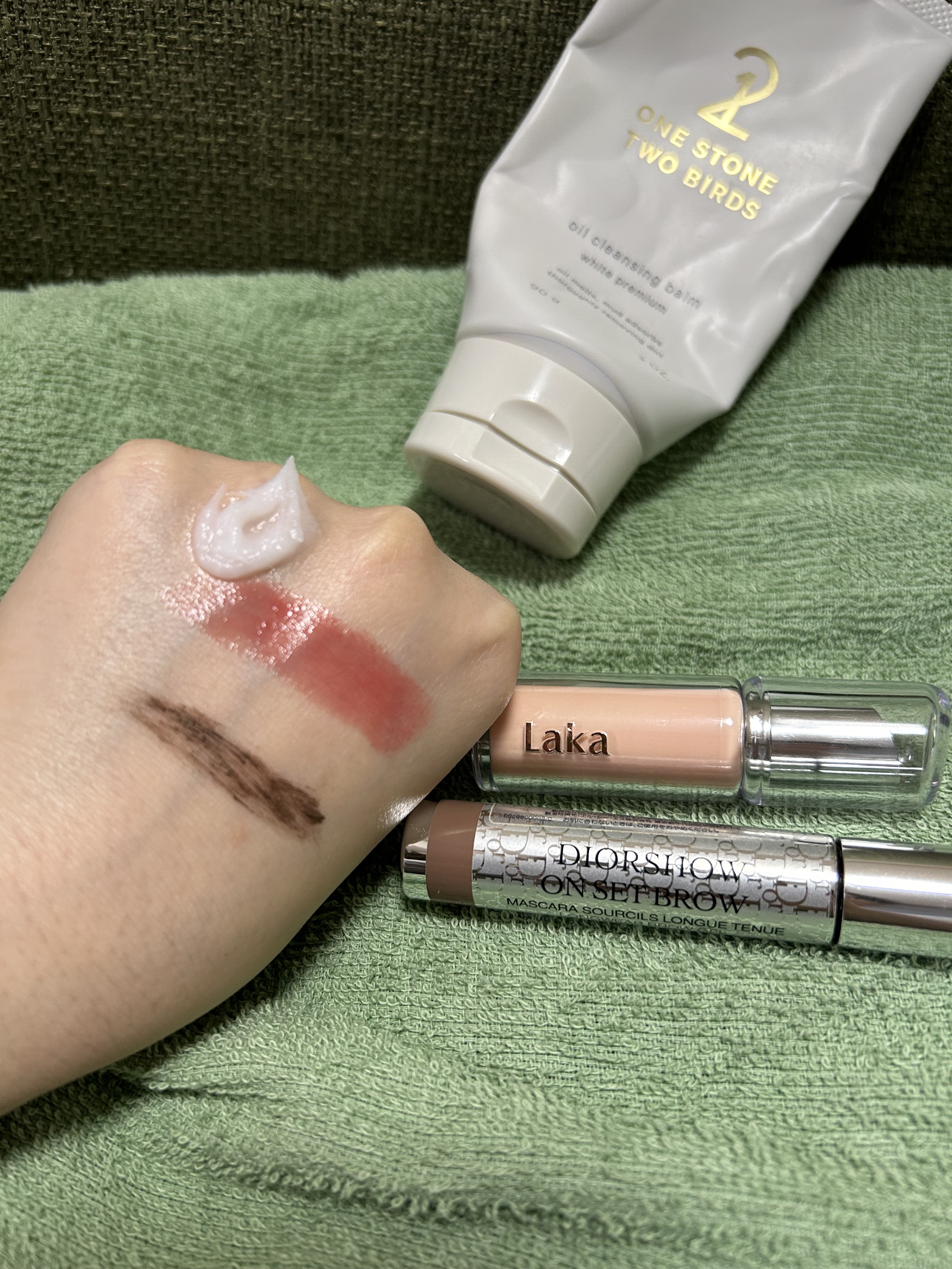 オイルクレンジングバーム ホワイトプレミアム/ONE STONE TWO BIRDS/クレンジングバームを使ったクチコミ（3枚目）